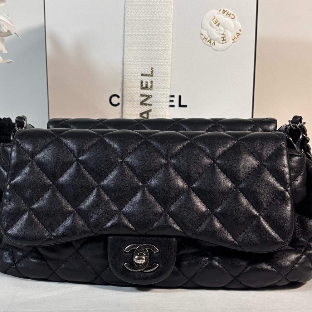 13K Chanel SMOO Cc Quilted Flap Black Lamb - Picture 2 of 16